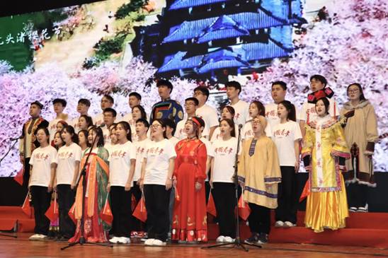 人文与管理学院举办纪念“一二•九”运动88周年“歌以传承，铸梦今朝”主题合唱比赛